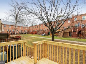 1415 S Barton Street S 255, Arlington VA 22204