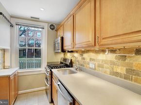 1415 S Barton Street S 255, Arlington VA 22204