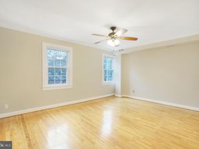 1415 S Barton Street S 255, Arlington VA 22204