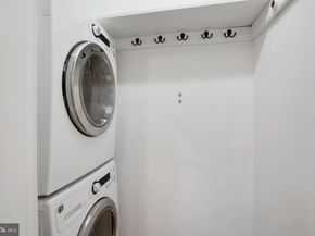 1415 S Barton Street S 255, Arlington VA 22204