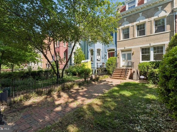 916 East Capitol Street NE, Washington DC 20003