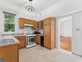 916 East Capitol Street NE, Washington DC 20003