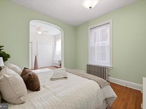 1127 Green Street, Philadelphia PA 19123