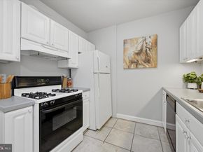 1127 Green Street, Philadelphia PA 19123