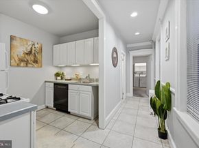 1127 Green Street, Philadelphia PA 19123