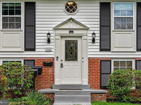318 Lawyers Road NW, Vienna VA 22180