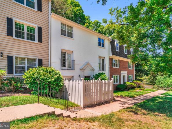 4635 28TH Road S A, Arlington VA 22206