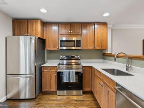 2011 Hillyer Place NW, Washington DC 20009
