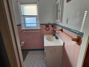 804 Marchman Road, Philadelphia PA 19115
