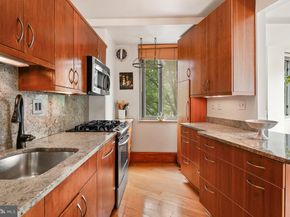 4200 Cathedral Avenue NW 614, Washington DC 20016