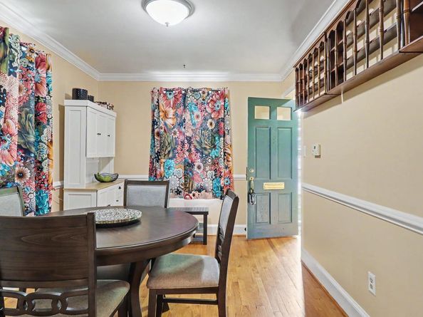 2803 Greenway Blvd, Falls Church VA 22042