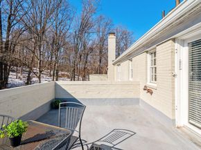 706 S Arlington Mill Drive 18302, Arlington VA 22204