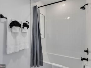 528 N 22nd Street, Philadelphia PA 19130