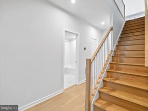 7465 Backett Wood Terrace 1215, Mclean VA 22102