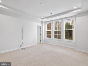 7465 Backett Wood Terrace 1215, Mclean VA 22102