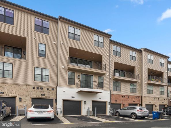 7465 Backett Wood Terrace 1215, Mclean VA 22102