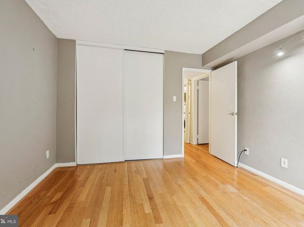 2118 Green Watch Way 10/201C, Reston VA 20191