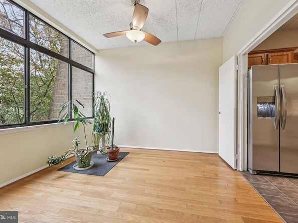 2118 Green Watch Way 10/201C, Reston VA 20191