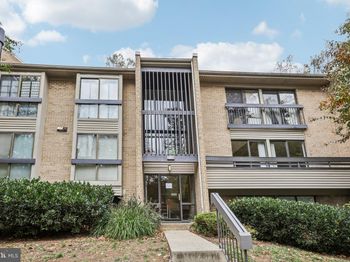 2118 Green Watch Way