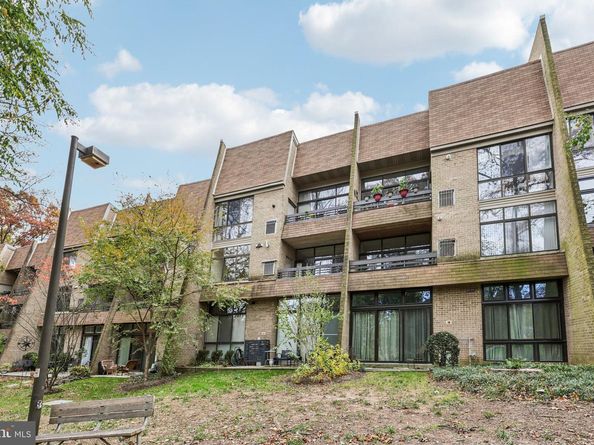 2118 Green Watch Way 10/201C, Reston VA 20191