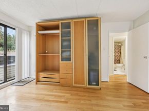 2118 Green Watch Way 10/201C, Reston VA 20191