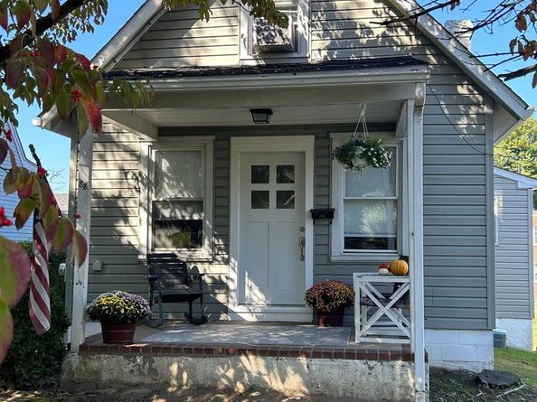 88 4TH Avenue, Broomall PA 19008