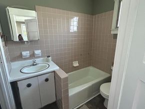 88 4TH Avenue, Broomall PA 19008