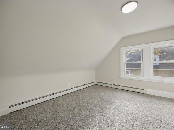 405 N Swarthmore Avenue, Ridley Park PA 19078