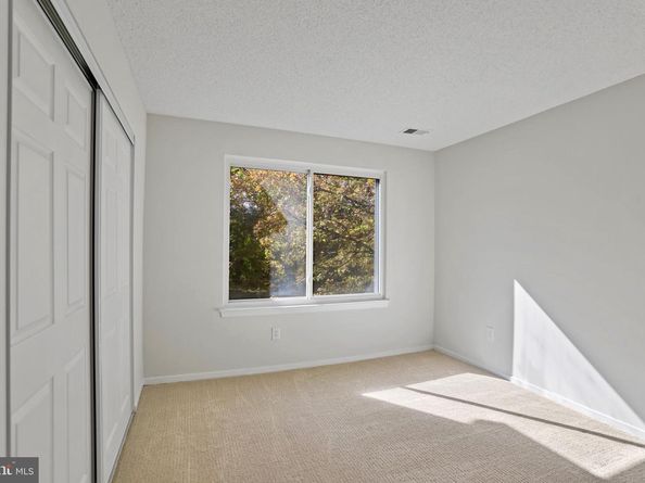 11737 Summerchase Circle, Reston VA 20194