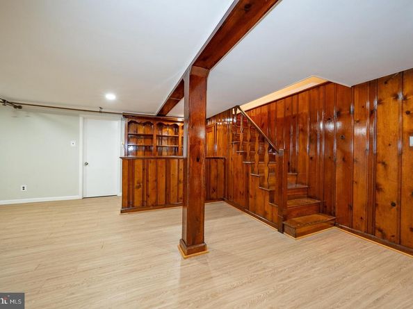 1200 W 65TH Avenue, Philadelphia PA 19126