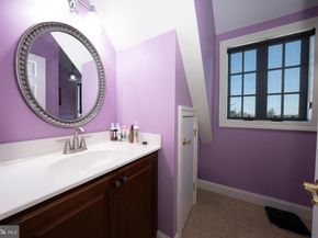 7220 Ridge Avenue G, Philadelphia PA 19128