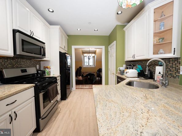 7220 Ridge Avenue G, Philadelphia PA 19128