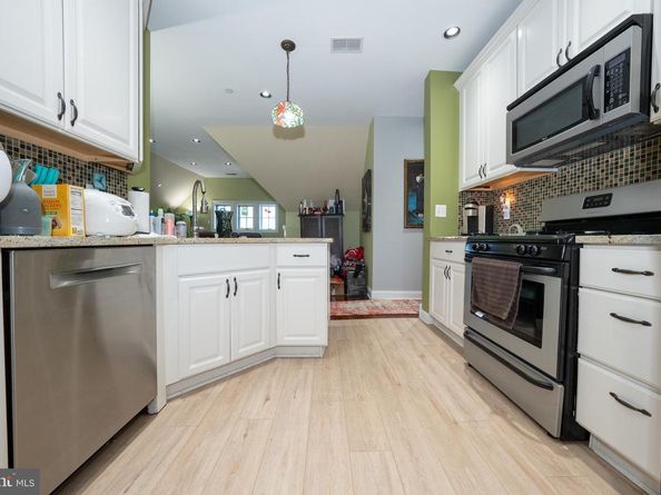 7220 Ridge Avenue G, Philadelphia PA 19128