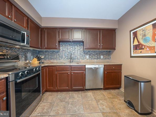 108 Valley Stream Circle 108A, Chesterbrook PA 19087