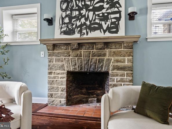 6653 Lincoln Drive, Philadelphia PA 19119