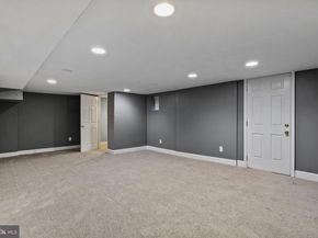 6653 Lincoln Drive, Philadelphia PA 19119