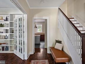 6653 Lincoln Drive, Philadelphia PA 19119
