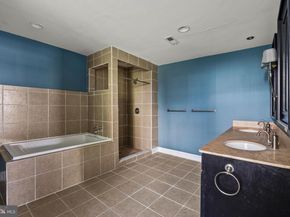 6653 Lincoln Drive, Philadelphia PA 19119