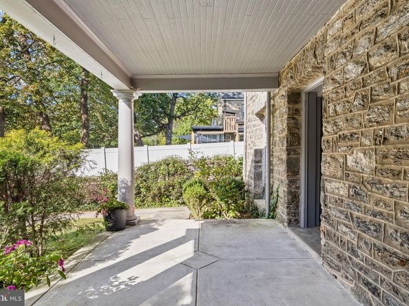 6653 Lincoln Drive, Philadelphia PA 19119