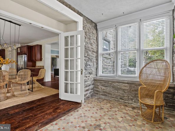 6653 Lincoln Drive, Philadelphia PA 19119