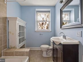 6653 Lincoln Drive, Philadelphia PA 19119