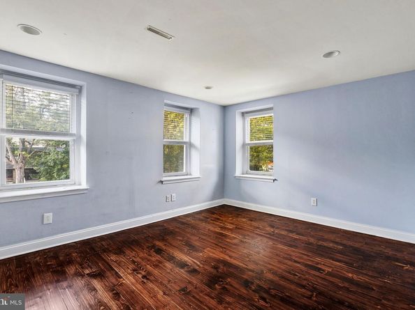 6653 Lincoln Drive, Philadelphia PA 19119