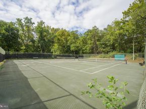 4600 S Four Mile Run Drive 423, Arlington VA 22204