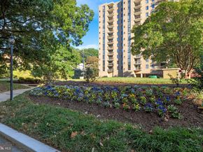 4600 S Four Mile Run Drive 423, Arlington VA 22204
