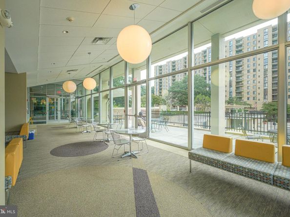 4600 S Four Mile Run Drive 423, Arlington VA 22204