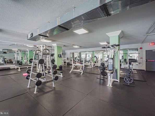 4600 S Four Mile Run Drive 423, Arlington VA 22204