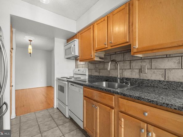 4500 S Four Mile Run Drive S 910, Arlington VA 22204