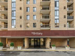 4500 S Four Mile Run Drive S 910, Arlington VA 22204