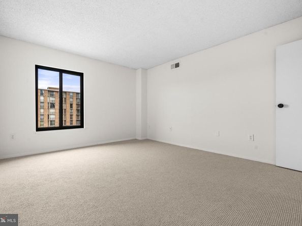 4500 S Four Mile Run Drive S 910, Arlington VA 22204