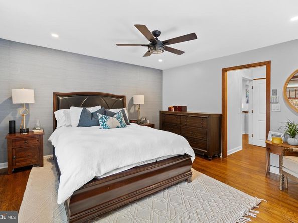 315 Fitzwater Street, Philadelphia PA 19147